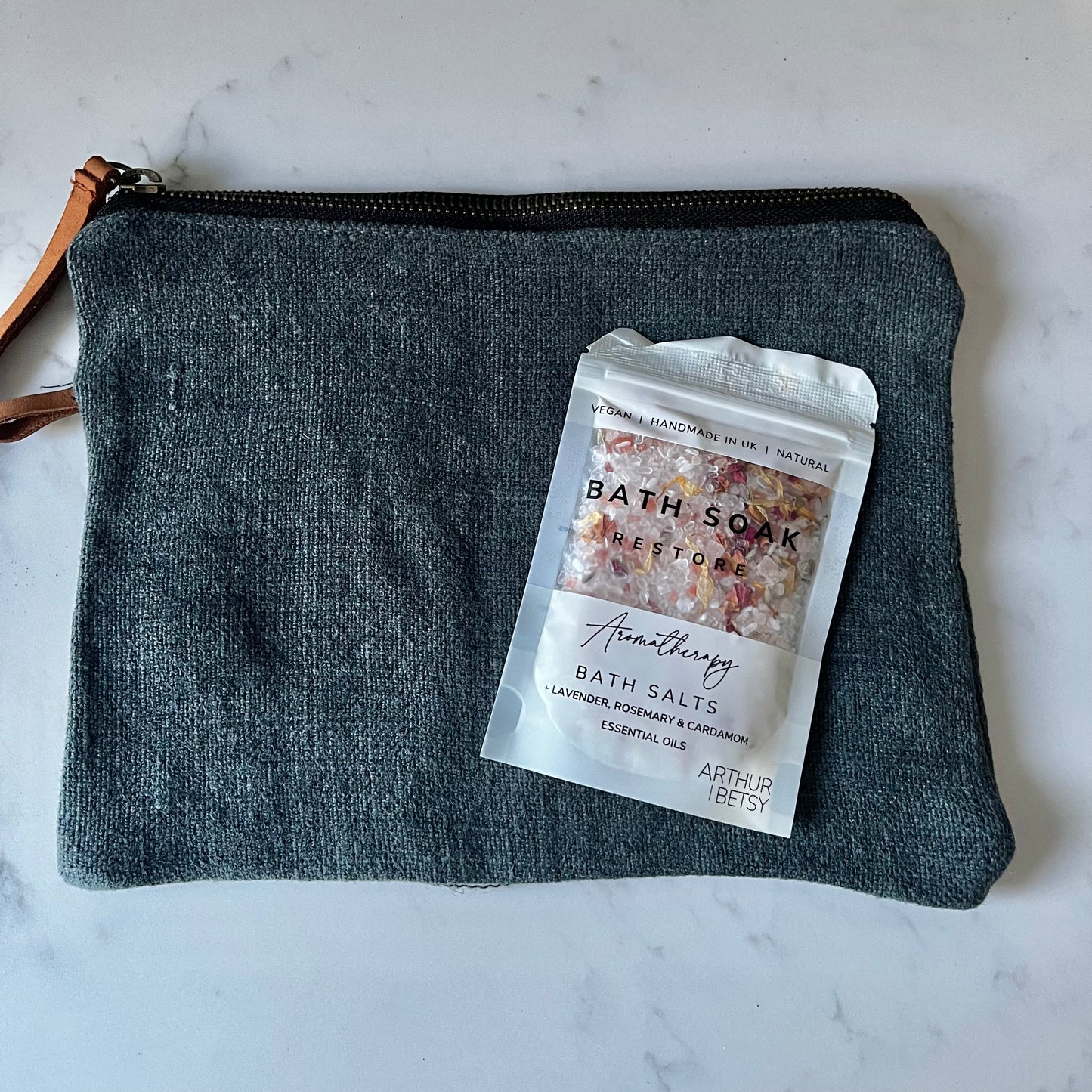 Canvas pouch (grey) and Bath soak bundle